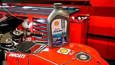 Shell Advance Thương hiệu dầu nhớt duy nhất được Ducati sử dụng