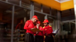 Nhân viên, nhà thầu hoặc người phụ thuộc hiện tại hoặc trước đây của Shell